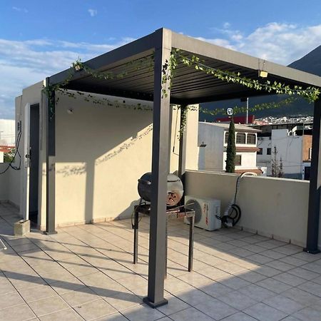 הוילה La Casa Rosa מונטריי מראה חיצוני תמונה