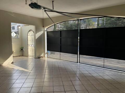 הוילה La Casa Rosa מונטריי מראה חיצוני תמונה
