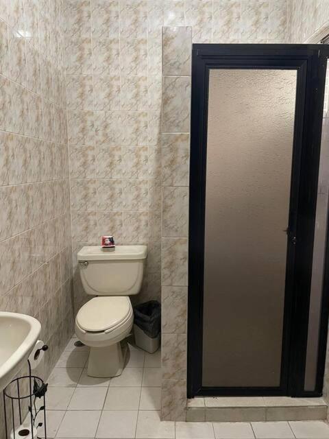 הוילה La Casa Rosa מונטריי מראה חיצוני תמונה
